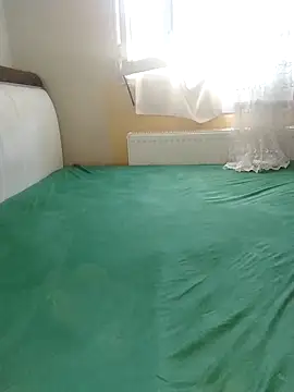 Snapshot of gamzeyak chatting on 10-10-25, 01:32 gamzeyak online show from 10-10-25, 01:32