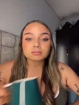 AnnyLopezzz  online show from 04-13-26, 06:08