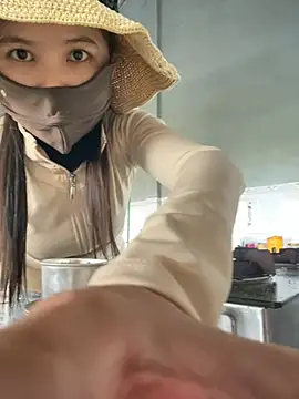 Yumii 09 online show from 01-16-26, 01:42