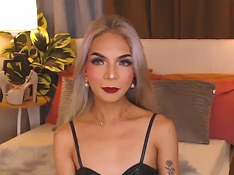 CelestinaMarquez0427 online show from 10-04-25, 09:46