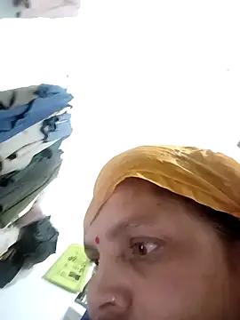 Snapshot of Payal950 chatting on 02-11-26, 10:48 Payal950 online show from 02-11-26, 10:48