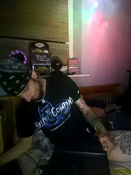 Snapshot of MODEST11_MMiILOO_AMARO chatting on 10-17-25, 04:48 MODEST11 MMiILOO AMARO online show from 10-17-25, 04:48