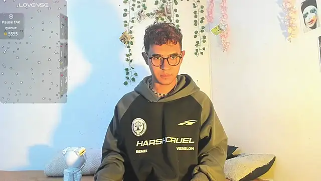 Snapshot of cute_sammy_1 chatting on 09-14-25, 03:16 cute sammy 1 online show from 09-14-25, 03:16