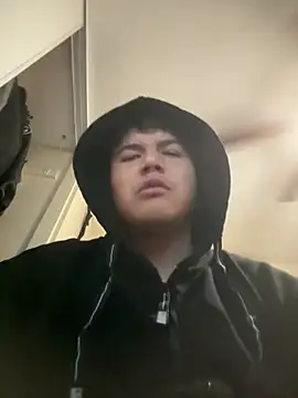 Snapshot of Vic2Big chatting on 01-14-26, 10:32 Vic2Big online show from 01-14-26, 10:32