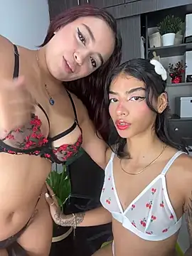 NaughtyNinnaXXX online show from 12-15-25, 10:36