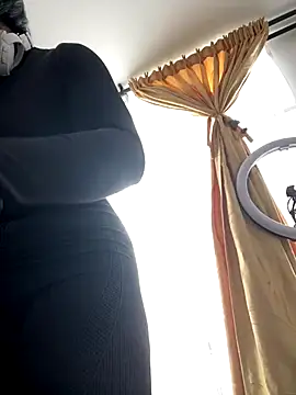 AlannaEvons online show from 12-05-25, 03:09