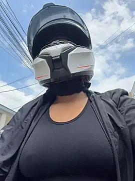 AlannaEvons online show from 03-04-26, 06:47