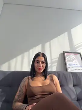 Snapshot of AlannaEvons chatting on 07-01-26, 09:03 AlannaEvons online show from 07-01-26, 09:03