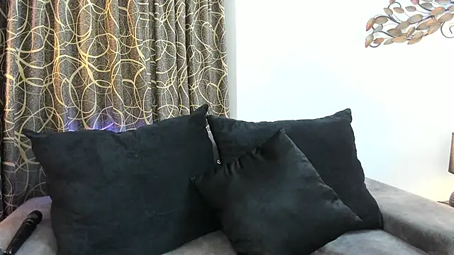 mia skys online show from 02-16-26, 12:01