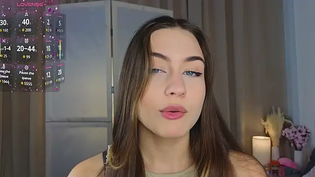 Moonlight1Sonata1 online show from 11-17-25, 09:04