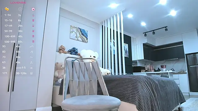Yunleah online show from 05-18-26, 05:35