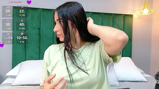 Ashley Evans22 online show from 07-10-26, 10:45