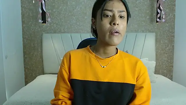 Snapshot of babilett chatting on 11-02-25, 11:45 babilett online show from 11-02-25, 11:45