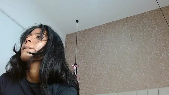 Snapshot of babilett chatting on 11-08-25, 11:32 babilett online show from 11-08-25, 11:32