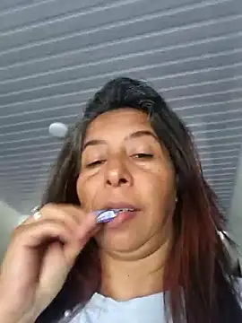 Snapshot of maleja23 chatting on 09-09-25, 02:27 maleja23 online show from 09-09-25, 02:27