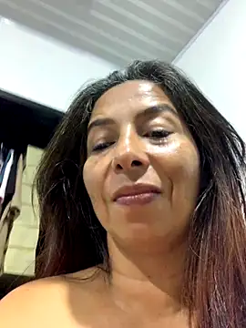 Snapshot of maleja23 chatting on 10-02-25, 02:40 maleja23 online show from 10-02-25, 02:40