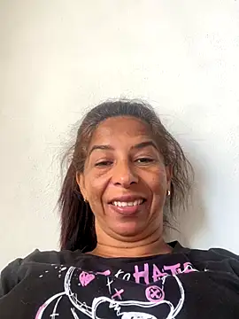 Snapshot of maleja23 chatting on 11-26-25, 01:12 maleja23 online show from 11-26-25, 01:12