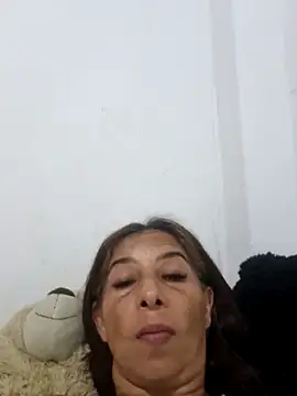 Snapshot of maleja23 chatting on 02-08-26, 01:53 maleja23 online show from 02-08-26, 01:53