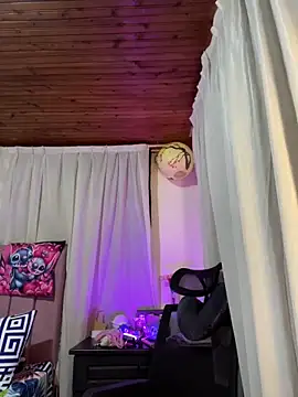 CoraVibes online show from 02-07-26, 12:31