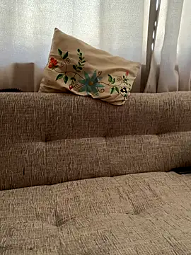 Snapshot of LaGueraDelMar chatting on 10-25-25, 05:19 LaGueraDelMar online show from 10-25-25, 05:19