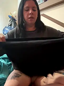 Snapshot of LaGueraDelMar chatting on 10-30-25, 05:46 LaGueraDelMar online show from 10-30-25, 05:46