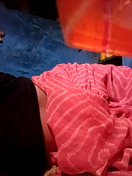 Snapshot of Radha8080 chatting on 09-20-25, 06:09 Radha8080 online show from 09-20-25, 06:09