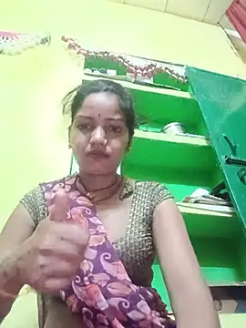 Snapshot of Seema_guptaji chatting on 07-18-26, 07:39 Seema guptaji online show from 07-18-26, 07:39