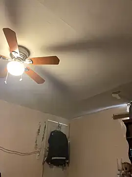 Snapshot of Arce92 chatting on 10-08-25, 07:44 Arce92 online show from 10-08-25, 07:44