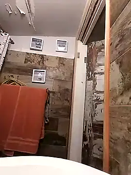 Snapshot of Arce92 chatting on 02-18-26, 03:24 Arce92 online show from 02-18-26, 03:24