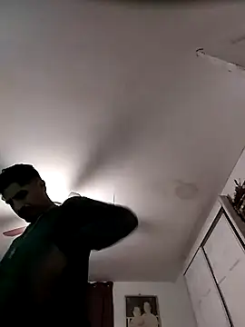 Snapshot of Arce92 chatting on 03-12-26, 06:41 Arce92 online show from 03-12-26, 06:41