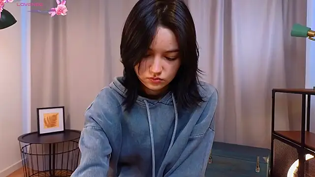 PamilaGrassle online show from 09-20-25, 04:02