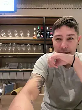 Snapshot of 9999Alez chatting on 09-19-25, 07:25 9999Alez online show from 09-19-25, 07:25