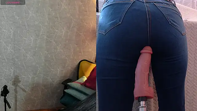 Snapshot of Sophi_Thaylorr chatting on 09-25-25, 01:59 Sophi Thaylorr online show from 09-25-25, 01:59