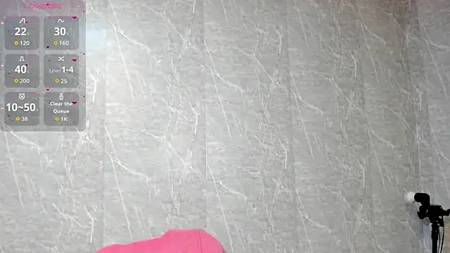 Snapshot of Sophi_Thaylorr chatting on 10-27-25, 01:37 Sophi Thaylorr online show from 10-27-25, 01:37