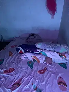 Snapshot of Jrivera22 chatting on 11-29-25, 05:43 Jrivera22 online show from 11-29-25, 05:43