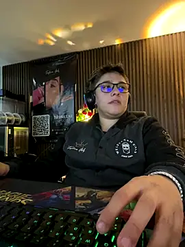 IanGilbert online show from 12-20-25, 07:04