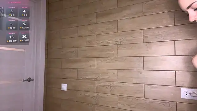 TianaWidell online show from 12-15-25, 12:09