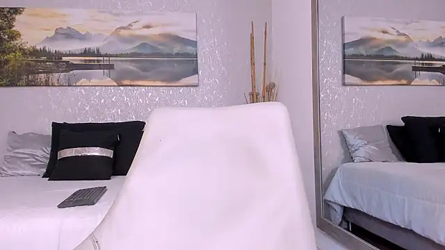 Tyler durten online show from 09-20-25, 03:07