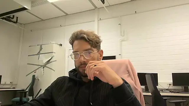 SweetBoyToy online show from 09-26-25, 12:36