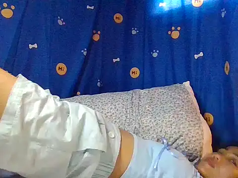 AnnewithanE online show from 12-18-25, 12:06