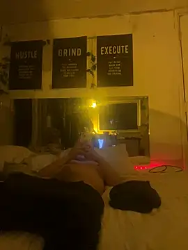 Snapshot of B3toBaby chatting on 01-13-26, 12:43 B3toBaby online show from 01-13-26, 12:43