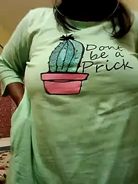 Snapshot of tamilrohini chatting on 09-28-25, 11:37 tamilrohini online show from 09-28-25, 11:37