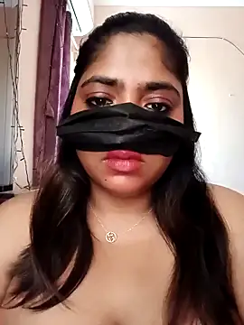 Snapshot of tamilrohini chatting on 12-15-25, 02:16 tamilrohini online show from 12-15-25, 02:16