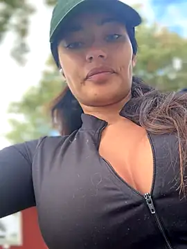 Snapshot of Risky_Workouts chatting on 09-26-25, 10:41 Risky Workouts online show from 09-26-25, 10:41