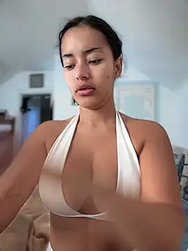 Snapshot of Risky_Workouts chatting on 10-10-25, 07:07 Risky Workouts online show from 10-10-25, 07:07