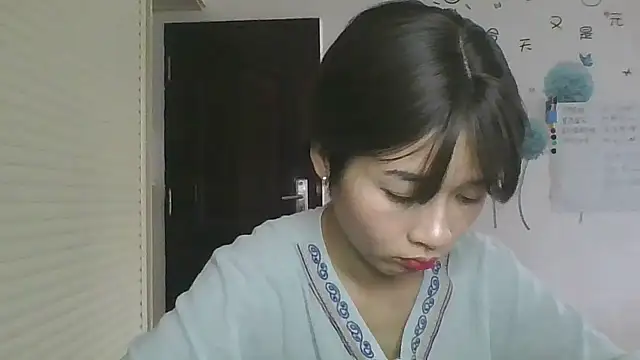 Snapshot of Monice1314 chatting on 09-20-25, 05:41 Monice1314 online show from 09-20-25, 05:41