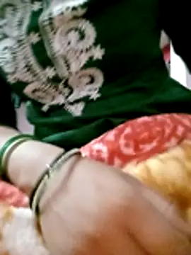 Snapshot of Hot_tin74 chatting on 11-11-25, 05:24 Hot tin74 online show from 11-11-25, 05:24