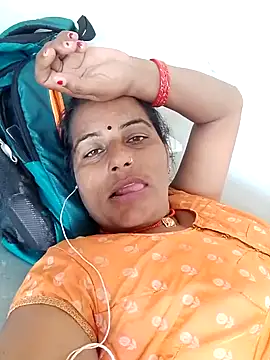 Snapshot of Suhani_hot12 chatting on 09-21-25, 06:37 Suhani hot12 online show from 09-21-25, 06:37