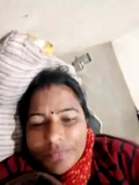 Suhani hot12 online show from 12-18-25, 12:49