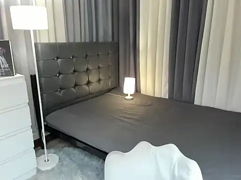 Blaire Samantha online show from 12-16-25, 09:14